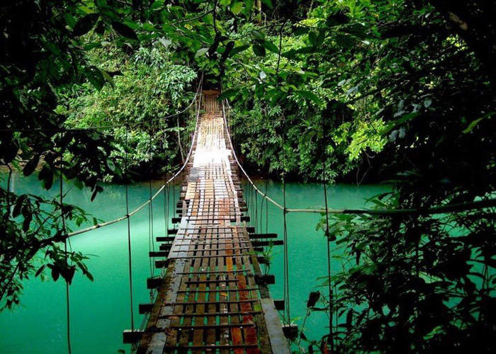 въжен мост в Коста Рика